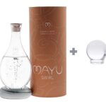 MAYU Essentials Kit Greystone – Swirl Karaffe mit Glasdeckel und Verpackung